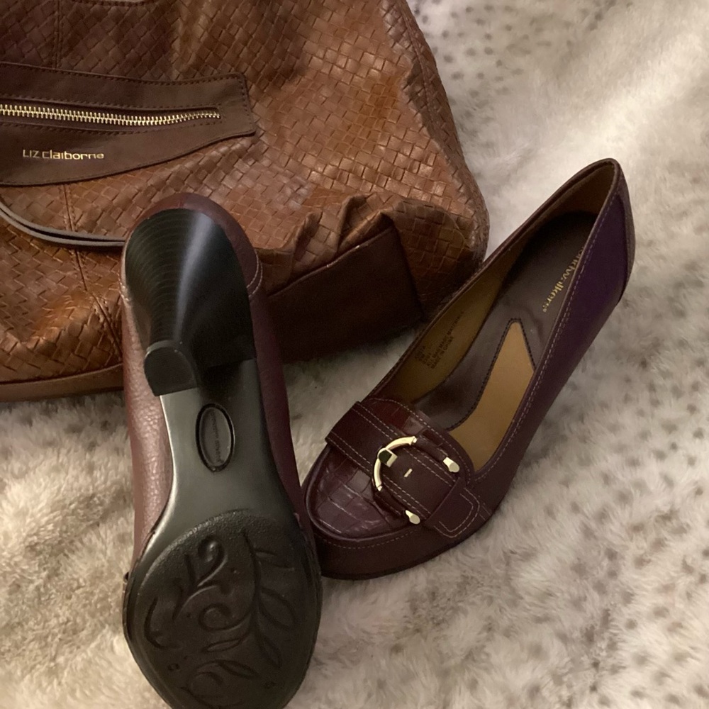 Cloud, walkers, size 9 maroon loafer pumps - Picture 2 of 5